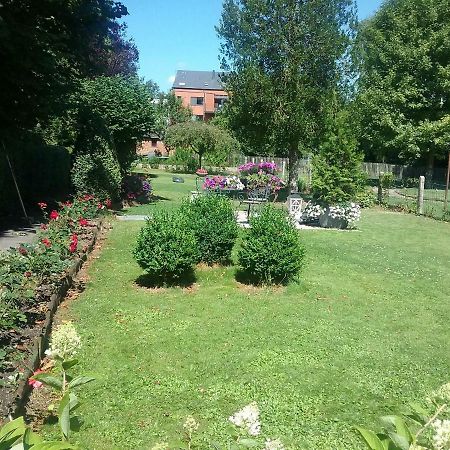 B&B Au Jardin Fleuri Marche-en-Famenne Exteriér fotografie