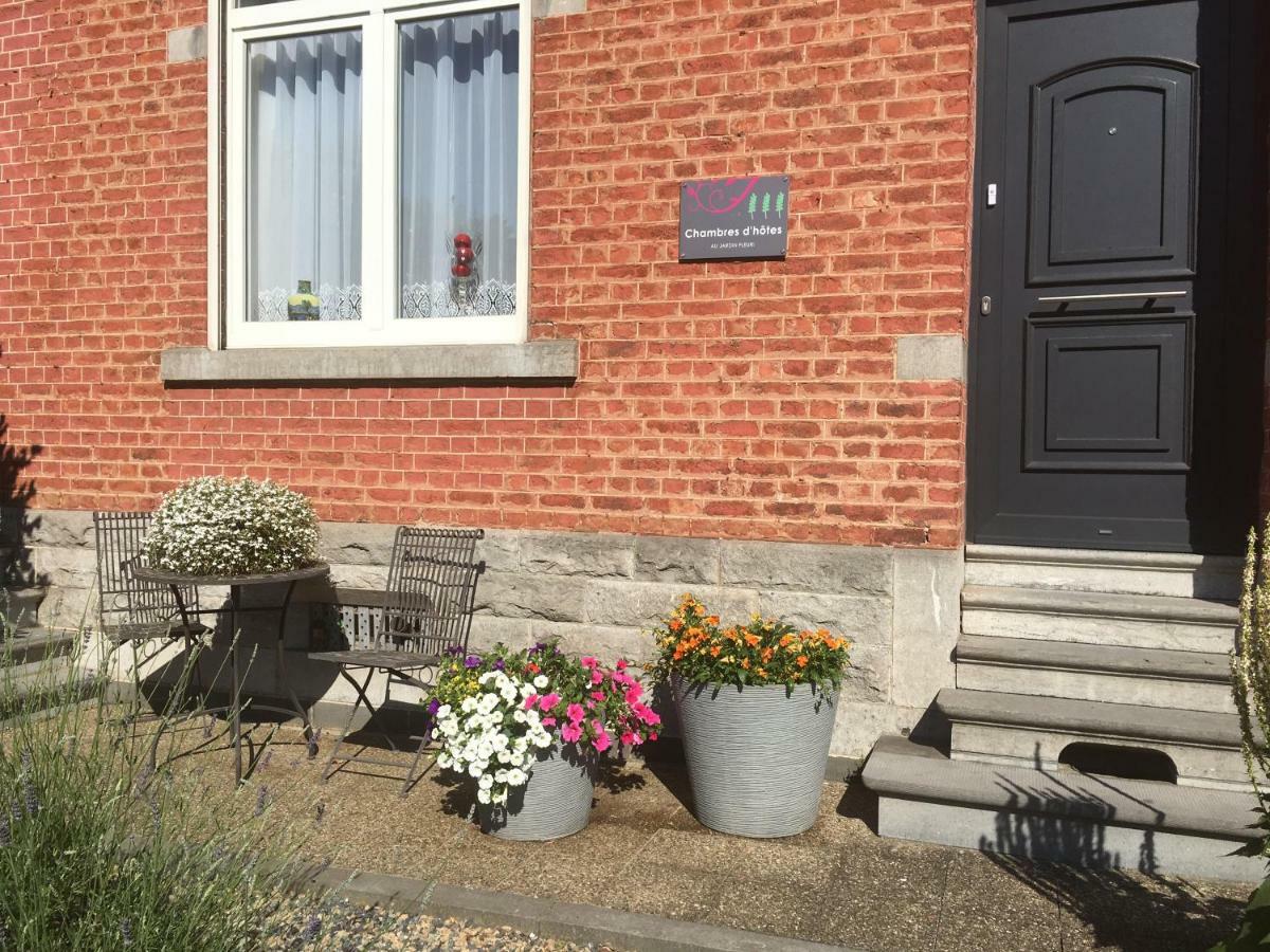 B&B Au Jardin Fleuri Marche-en-Famenne Exteriér fotografie