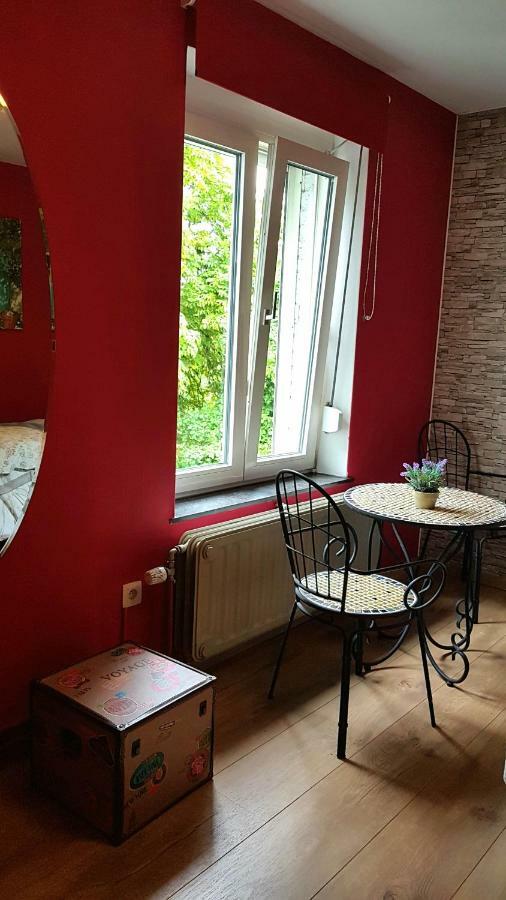 B&B Au Jardin Fleuri Marche-en-Famenne Exteriér fotografie